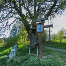 Kříž v Bratrušově u Pollnerovy hrušně