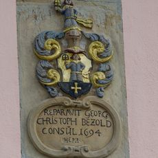 Schlegleinsweth 12, Wappentafel