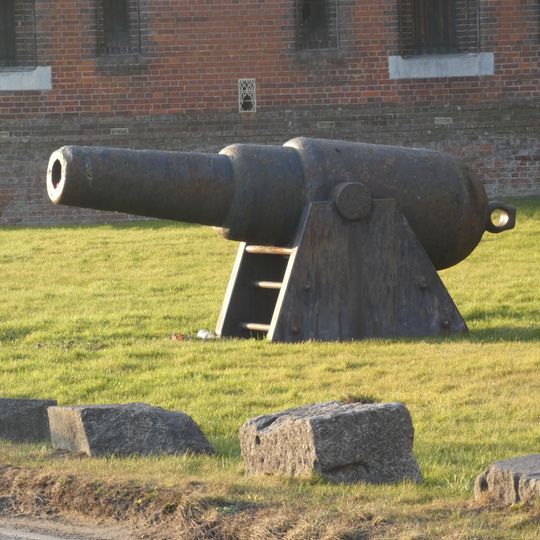 Gun Mounted On Wood Block In Front Of Fort Widley