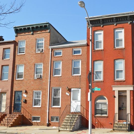 Hollins-Roundhouse Historic District