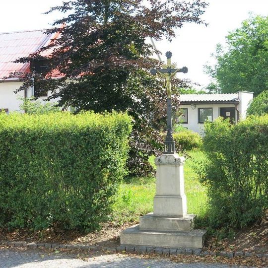 Kříž v Boleslavské ulici v Bakově nad Jizerou