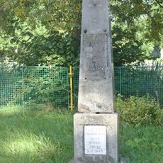 Památník ve Strachovicích