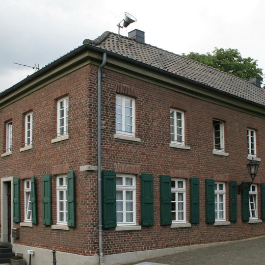 Berger Dorfstraße 53