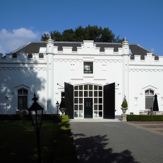 Sandenburg: koetshuis