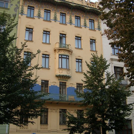 Senovážné náměstí 11