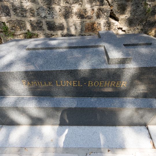 Grave of Lunel-Boeher