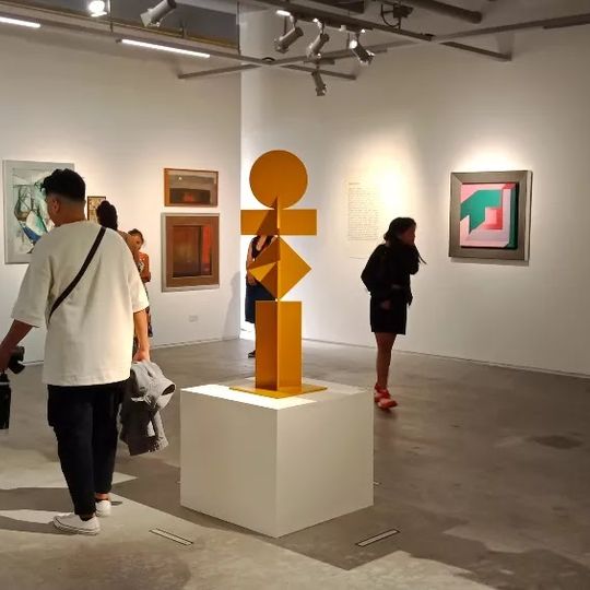 Metropolitan Museum of Manila at BGC