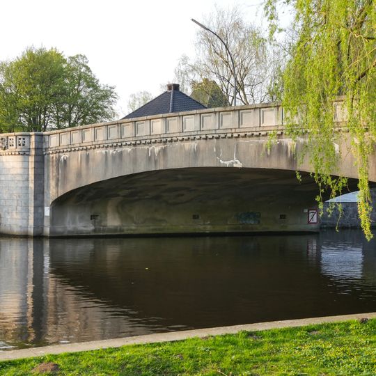 Dammbrücke