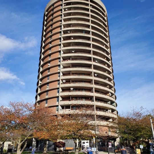 Doris Bunte Apartments