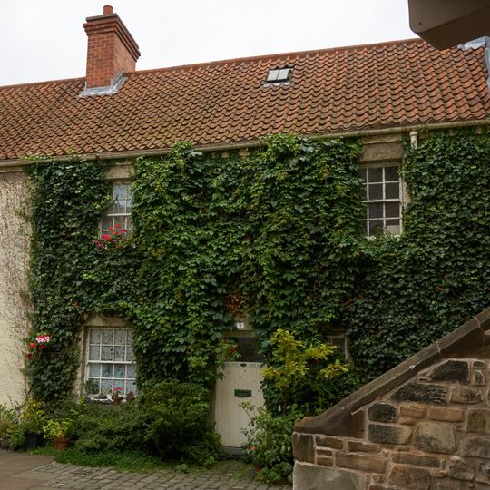 Edinburgh, Canongate, 5 White Horse Close