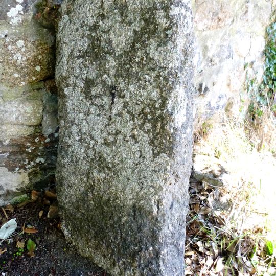 Guidestone, Green Lane Hill, T jct with Polmennor Road, opp. Gulval village sign