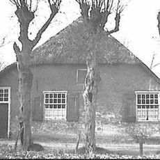 Op de hoek van de 100 Morgen