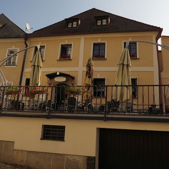 Balbínovo náměstí 17