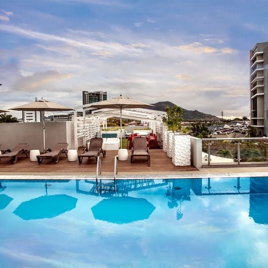 Hennessy Park Hotel