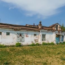 Carriage house in Aleksandrovo-Shchapovo