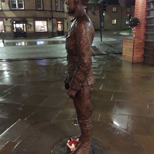 Statue of Allan Leonard Lewis