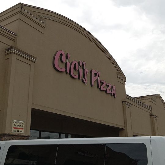 Cicis Pizza