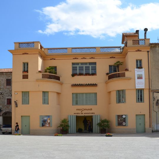 Museu de Miniatures i Microminiatures de Besalú