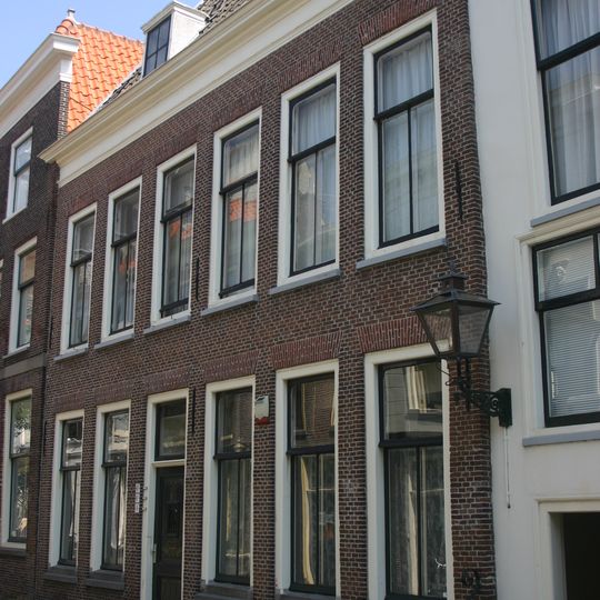 Nieuwsteeg 6, Leiden