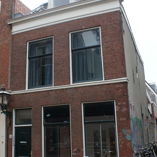 Hogewoerd 81, Leiden