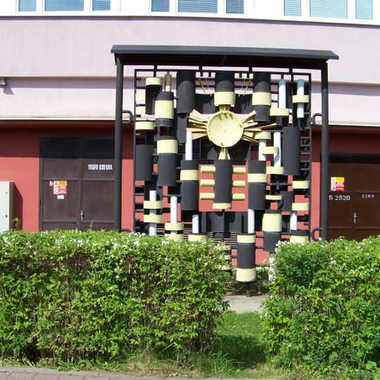 Abstract sculpture in Roškotova street