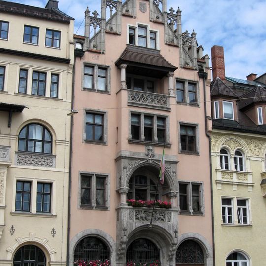 Richard-Wagner-Straße 7