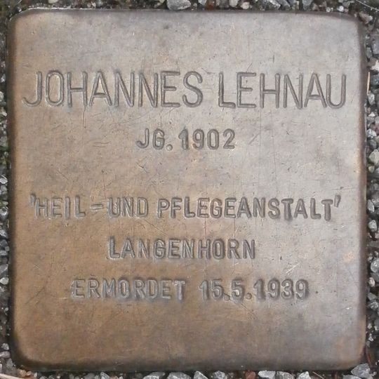 Stolperstein en memoria de Johannes Lehnau