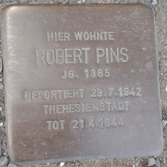 Stolperstein dedicated to Robert Pins