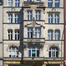Mietshaus und Gewerbebau Brunnenstraße 5