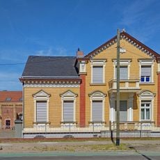 Hofanlage: Wohnhaus, Scheune, Stall, Einfriedung und Hofpflasterung Alt-Karow 59