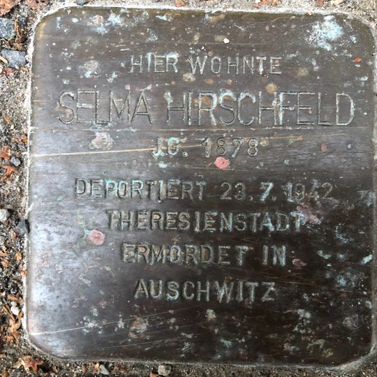 Stolperstein en memoria de Selma Hirschfeld