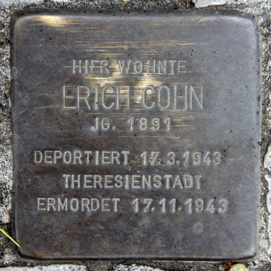 Stolperstein en memoria de Erich Cohn