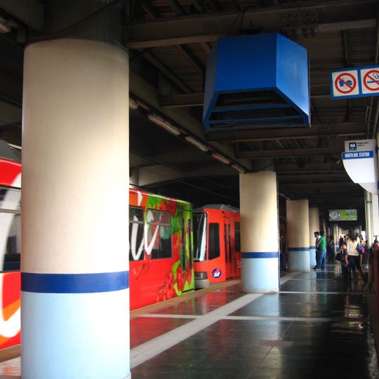 North Avenue station