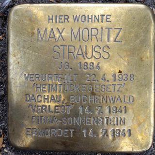 Stolperstein dedicated to Max Moritz Strauss