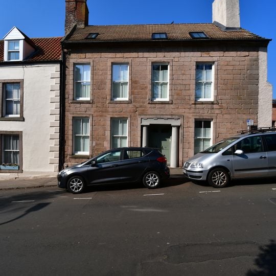 15 And 17, Ravensdowne