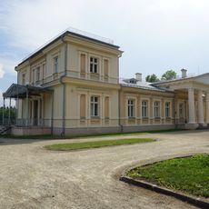 Renavas Manor