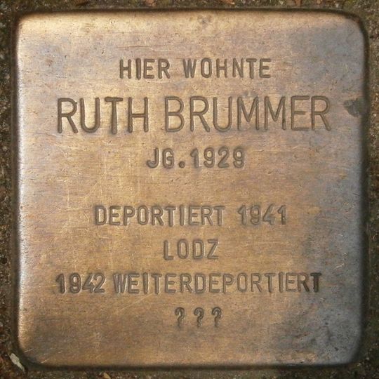 Stolperstein à la mémoire de Ruth Brummer