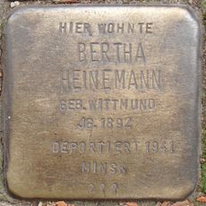 Stolperstein en memoria de Bertha Heinemann