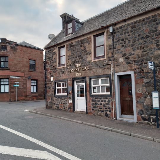 Ochiltree, 1-3 Mill Street, Commercial Inn