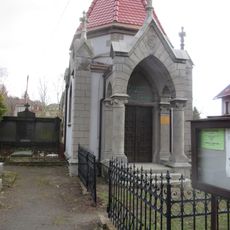 Hrobka rodiny Franze Ladische