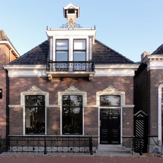 Van Swinderenstraat 12, Balk