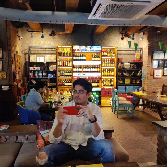Cafe Delhi Heights