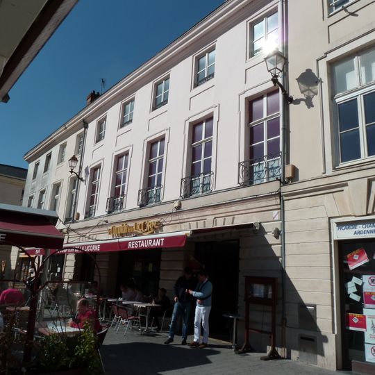 Maison, 8 place de l'Hôtel-de-Ville