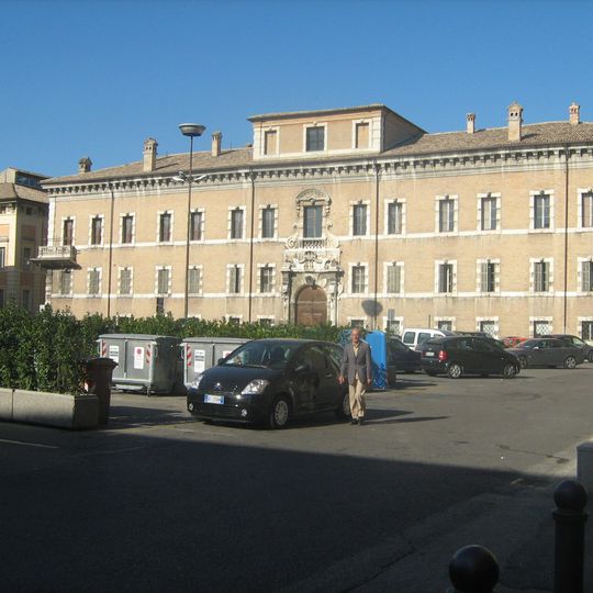 Palazzo Rasponi dalle Teste