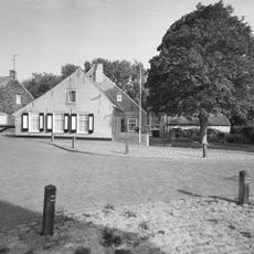 Hellewoudstraat 1, Ellewoutsdijk