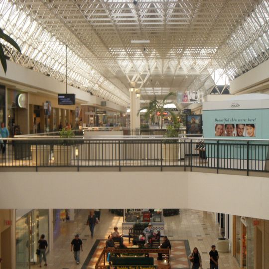Oxford Valley Mall