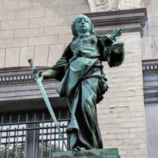 Statua