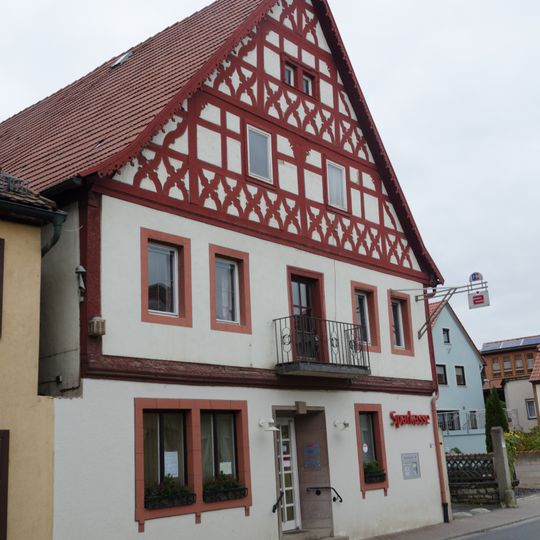 Wohn- und Geschäftshaus