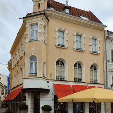 Wohn- und Geschäftshaus Alter Platz 2