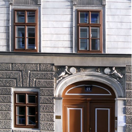 Wohnhaus Lindengasse 49
